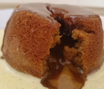 Sticky toffee fondant, vanilla custard